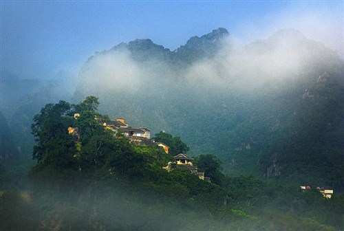 彭家古堡全景—人間仙境