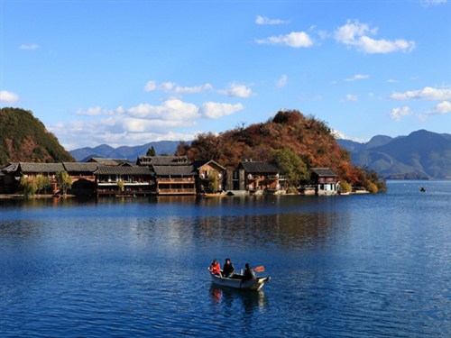 里務(wù)比島